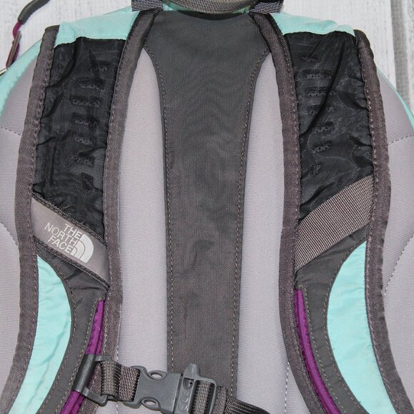 The North Face Women’s Recon Backpack - Picture 9 of 9